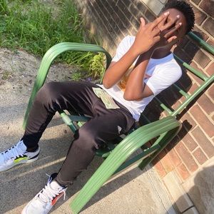 Meet your Posher, Darius